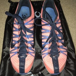 Track shoes